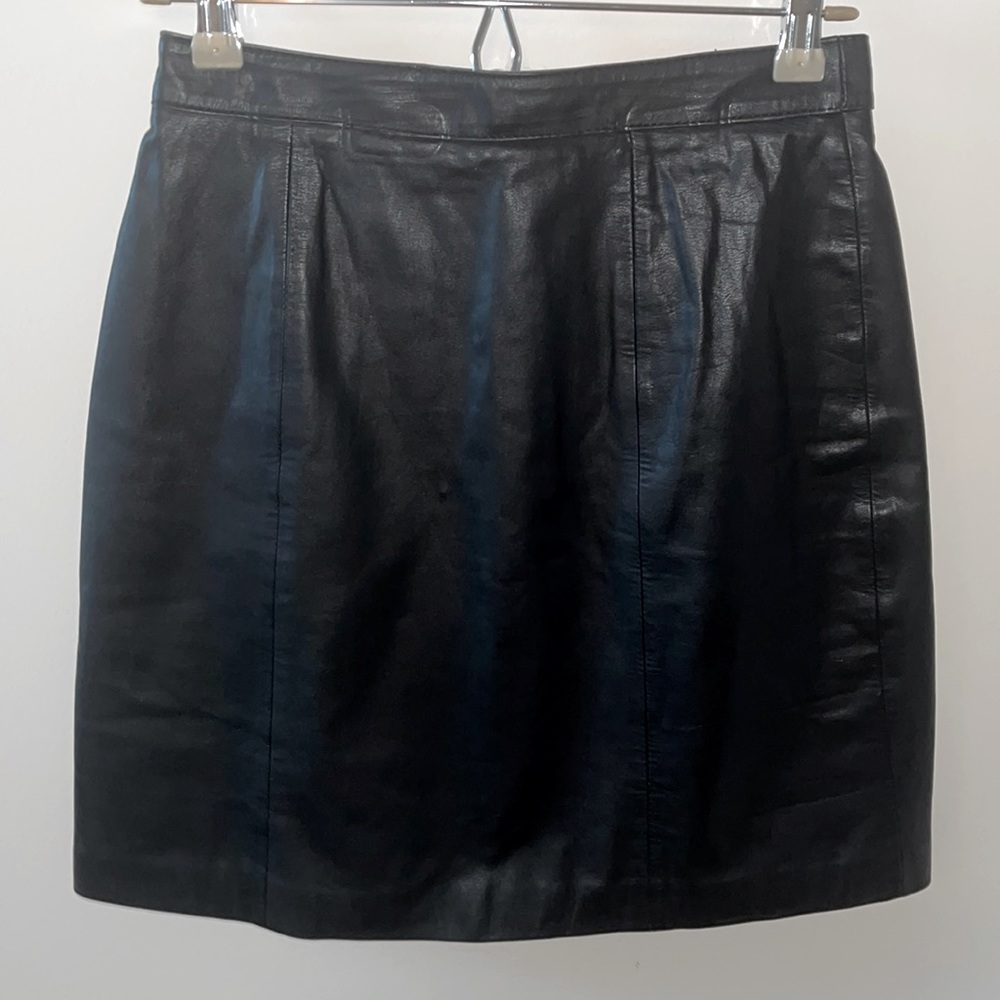 Vintage High-Waist Black Leather Pencil Skirt